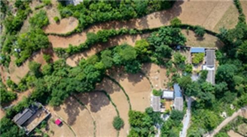 野三坡民宿體驗 麻麻花的山坡，一晚兩天私享田園生活